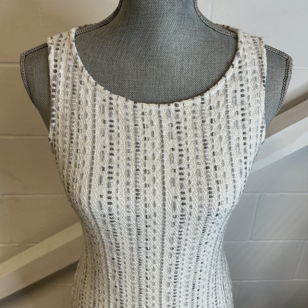 ST. JOHN Sleeveless Wool Blend Sheath Dress Woman’s Size 6 - Picture 2 of 8
